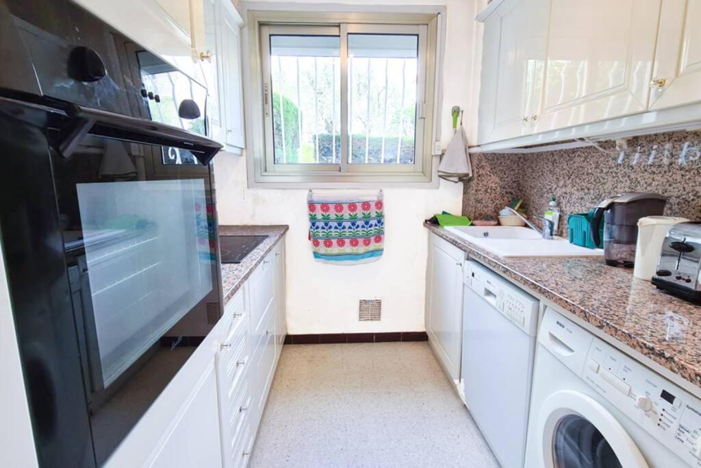 Casalionelantibes 70 Sqm Apartment With Garden And Parking Buitenkant foto